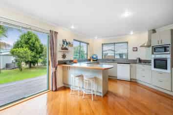 7 Martin Place, Cooks Beach