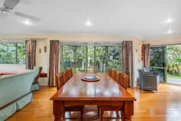 7 Martin Place, Cooks Beach