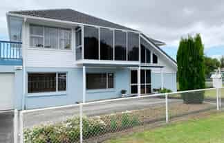 1 Scanlen Terrace, Kelston