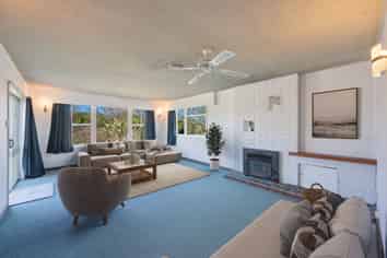 711 Norton Road, Akina