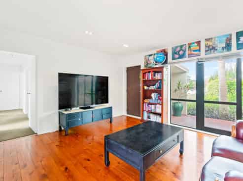 270U Sunset Road, Windsor Park