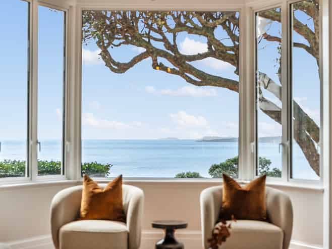 220 Lake Road, Takapuna