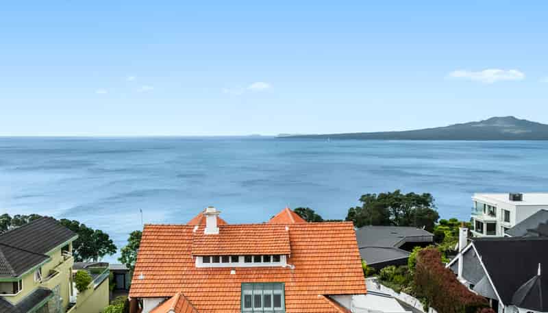 220 Lake Road, Takapuna