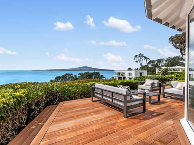 220 Lake Road, Takapuna
