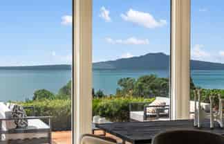 220 Lake Road, Takapuna