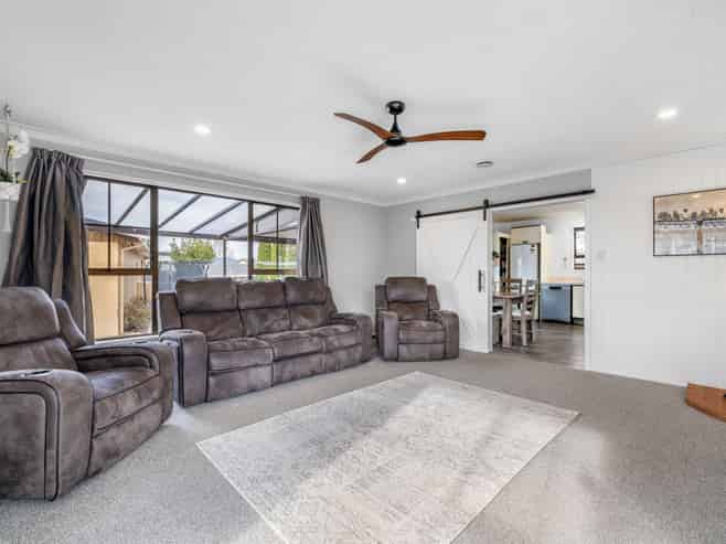 38 Boston Avenue, Hornby