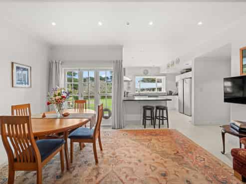 26 South Featherston Road, Featherston