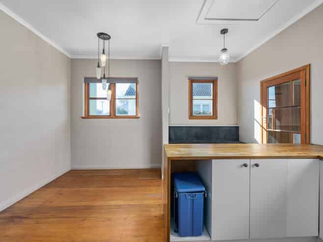 36 Warwick Street, Mayfield