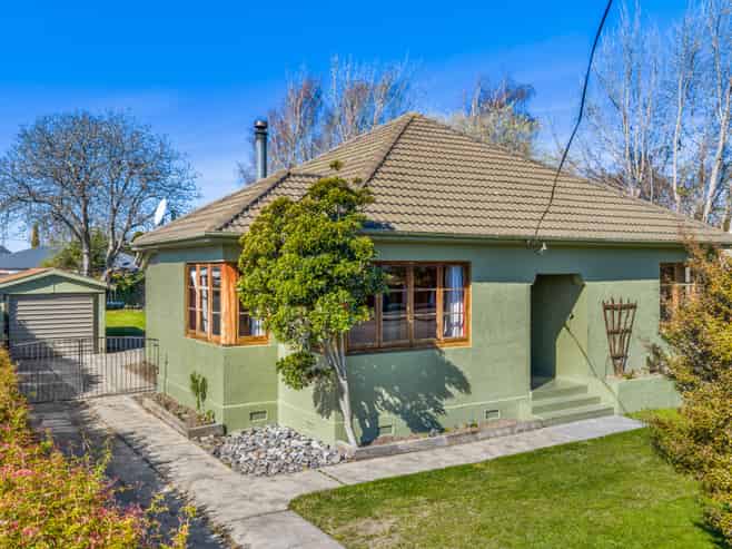 36 Warwick Street, Mayfield