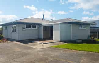 26 Cove Road, Waipu