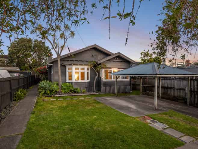 72 Eversleigh Road, Belmont