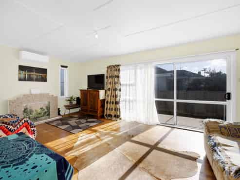 16 Grey Street, Hawera