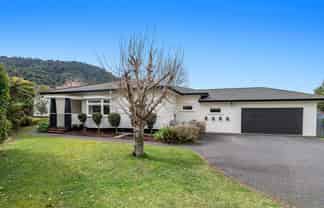 24 Paul Street, Pukehangi