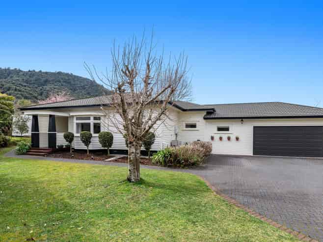 24 Paul Street, Pukehangi