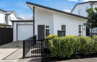 25 Fenchurch Street, Glen Innes