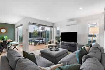 25 Fenchurch Street, Glen Innes