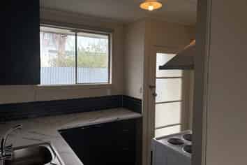 3/806 Lyell Street, Akina