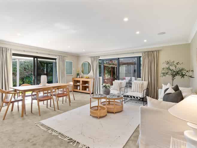 16 Park Drive, Richmond