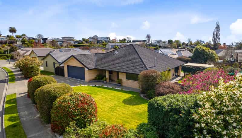 16 Park Drive, Richmond