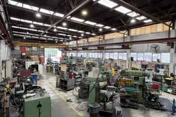 Hard working, road front Wairau industrial
