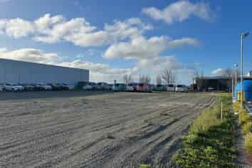 Exclusive airport-precinct freehold land