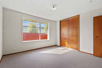 2/68 Kawau Crescent, Bromley