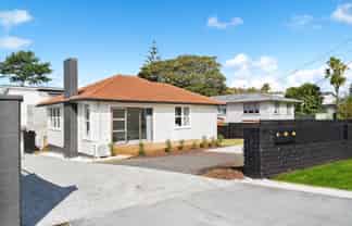 33 Longburn Road, Henderson