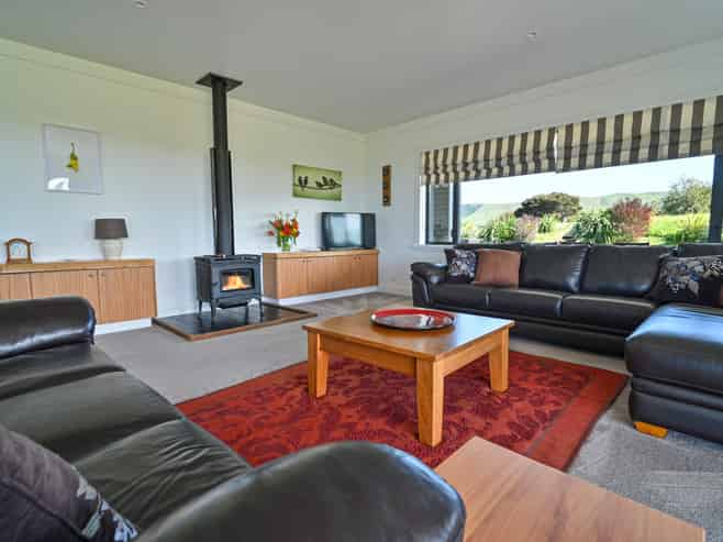 63 Waipuka Road, Waimarama