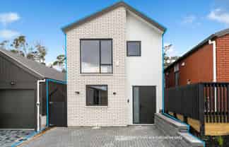 35 Puhikawa Street, Massey