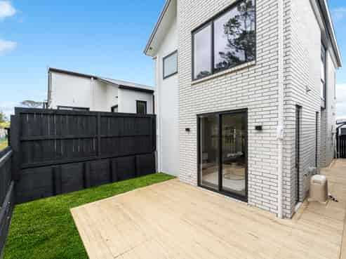 35 Puhikawa Street, Massey