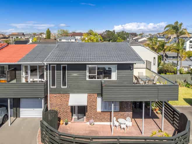 3/65 Long Drive, St Heliers