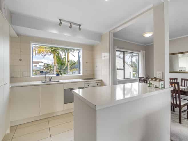 3/65 Long Drive, St Heliers