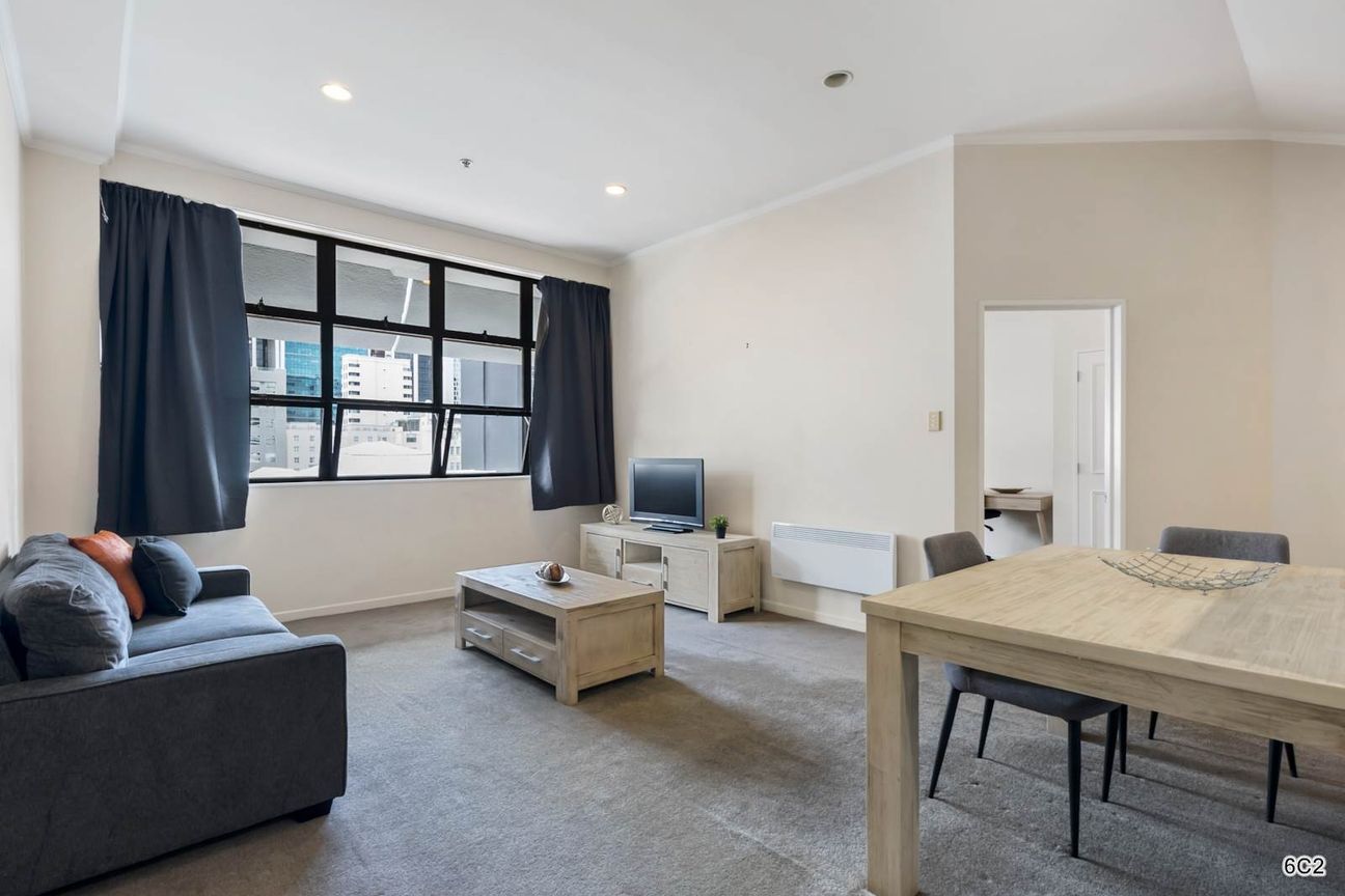 Two Freehold Waterfront Apartments on One Title! - Aanzicht 4
