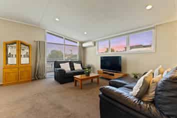 20 Glenmore Road, Sunnyhills