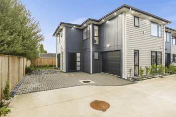 43F Beach Road, Pahurehure
