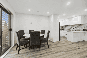 43F Beach Road, Pahurehure