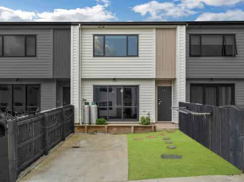 64D, 64F & Coxhead Road, Manurewa