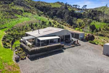 119 Card Road, Tauhei