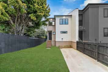 64F Coxhead Road, Manurewa
