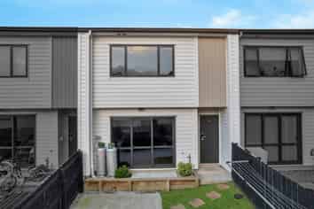 66D Coxhead Road, Manurewa