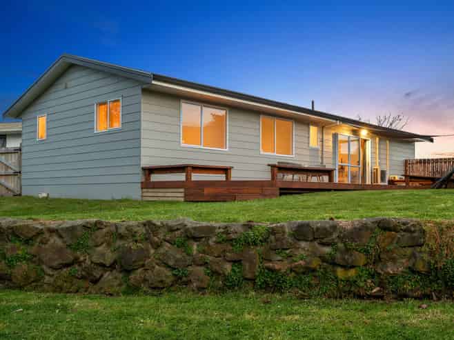 6 Augustus Earle Place, Pukehangi