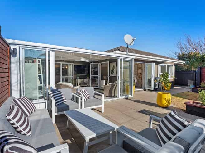71 Cedar Drive, Paraparaumu Beach