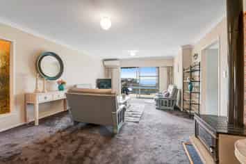 42 Wiseley Road, Hobsonville
