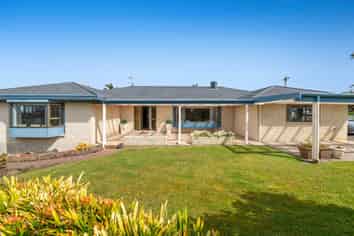 42 Wiseley Road, Hobsonville