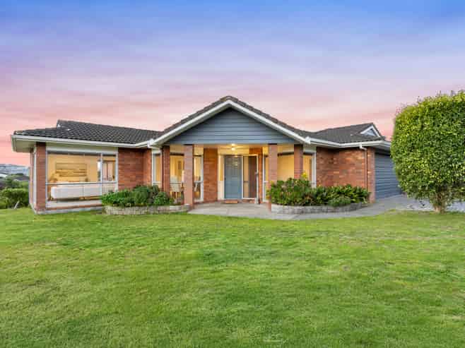 1 Neaptide Close, Red Beach