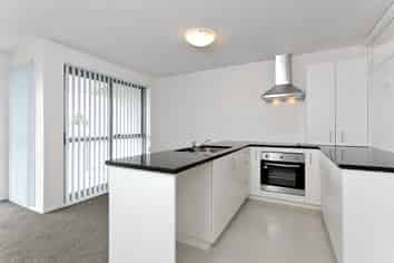 11/26 Railway Street West, Papakura