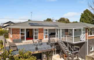 13 Cowling Road, Hurdon