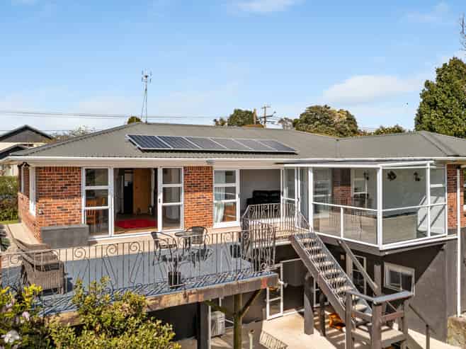 13 Cowling Road, Hurdon