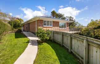 13 Cowling Road, Hurdon