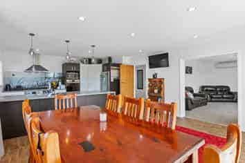 13 Cowling Road, Hurdon